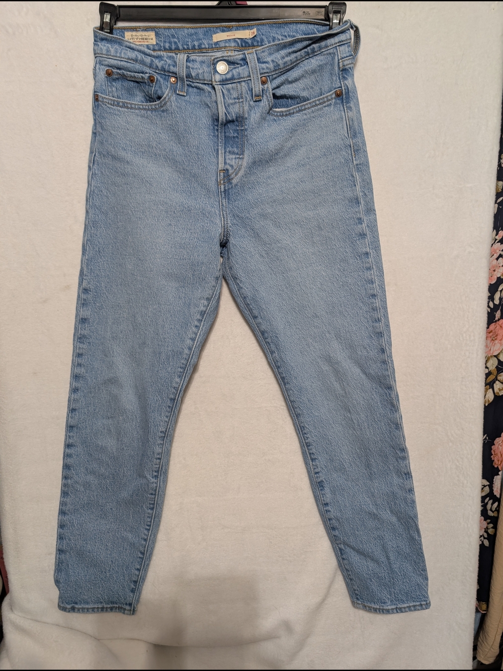 Levi's Light Blue High-Rise Women's Jeans Size 28
